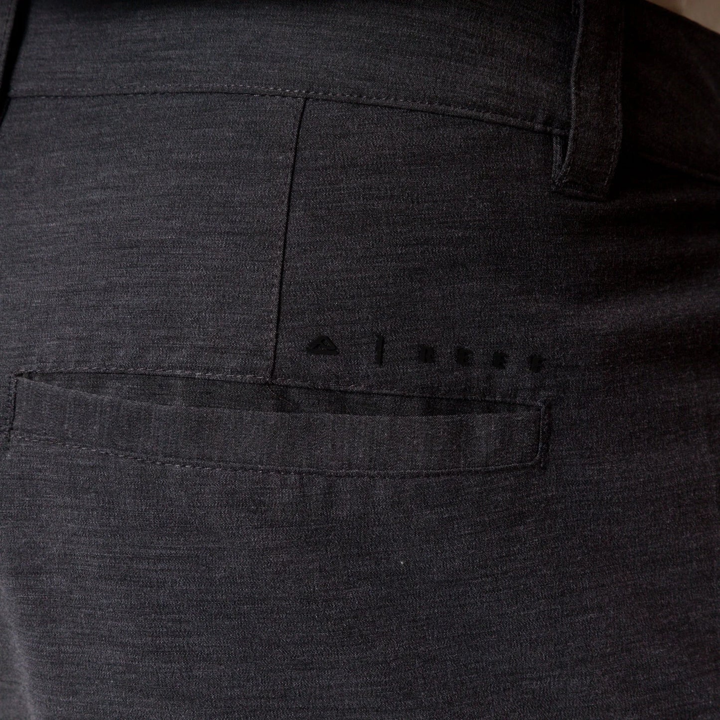 Destro Hybrid Short